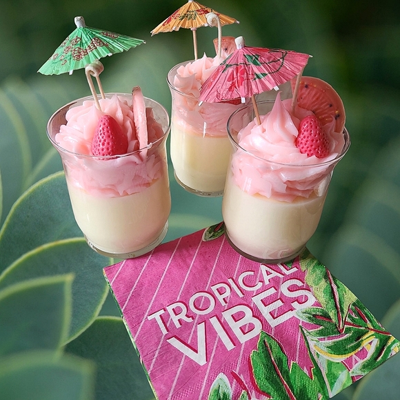 Tropical Vibes Soyblend Dessert Candle - Picture 1 of 2